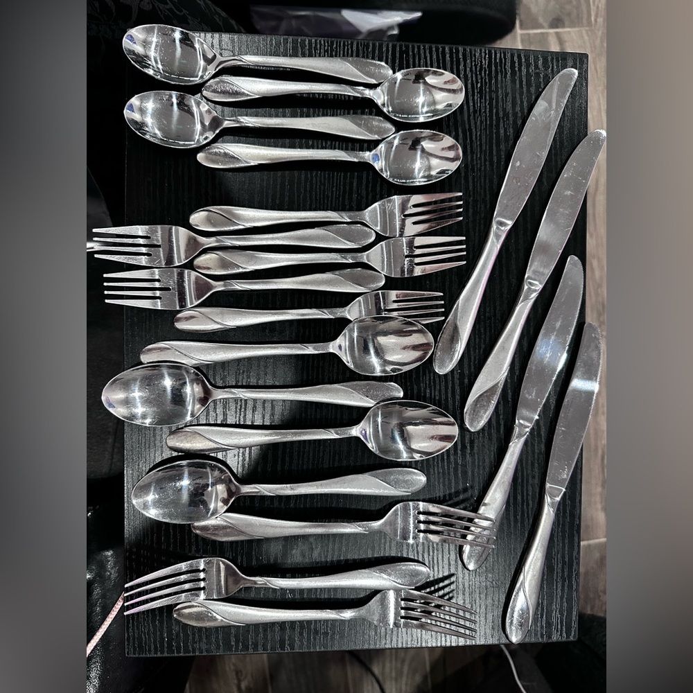 Cambridge SWIRL SAND SS Flatware 20 Piece Lot Satin & Gloss Service for 4 plus